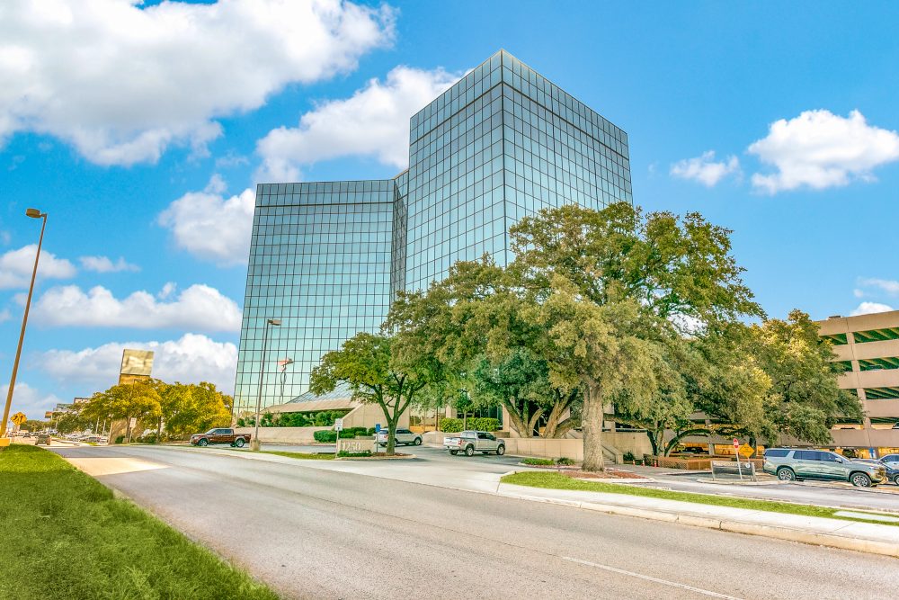 1250 NE Loop 410 Office for Lease