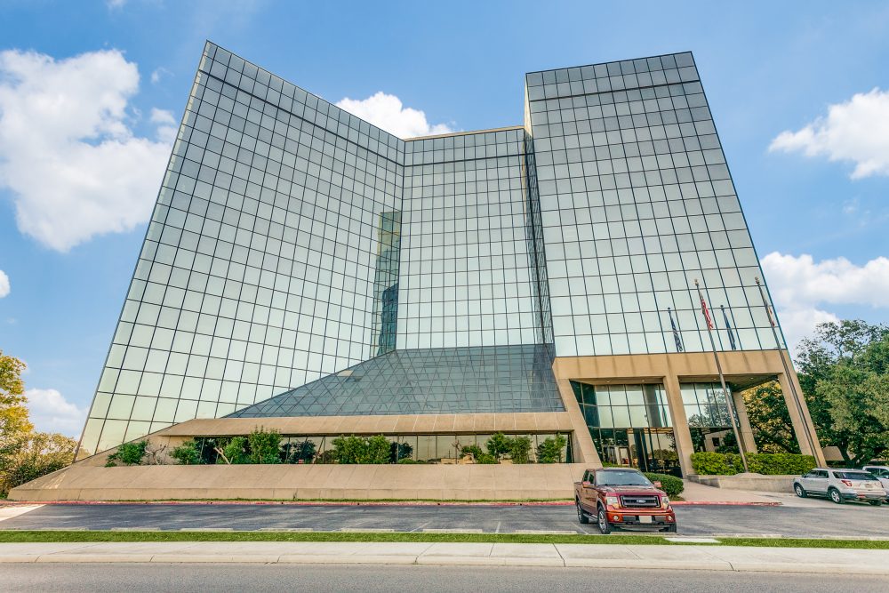 1250 NE Loop 410 Office for Lease